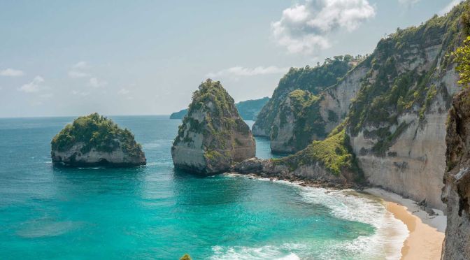 shows a beach in bali indonesia