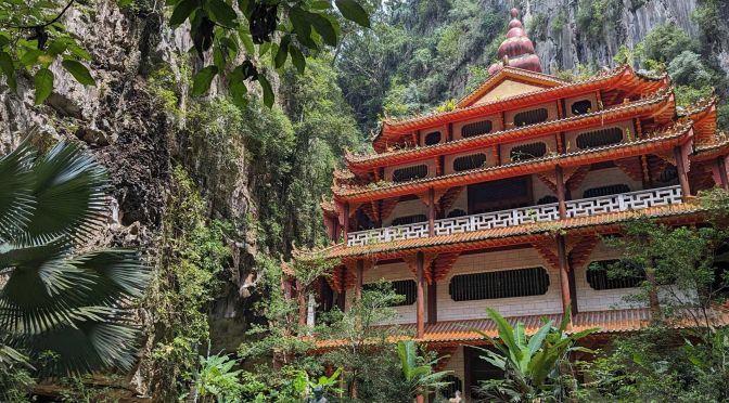 shows the Sam Poh Tong temple in Ipoh Malaysia